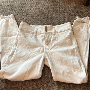 American Eagle Next Level Stretch White Jegging